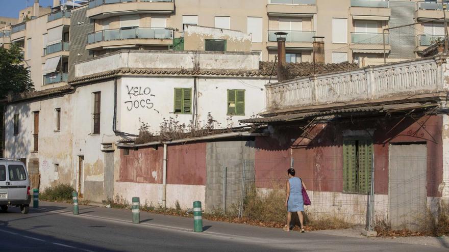 Las viviendas objeto de expropiación están tapiadas para evitar nuevas okupaciones.