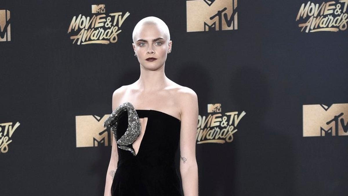 El de Cara Delevingne y los mejores looks de los 'MTV Movie Awards' al completo