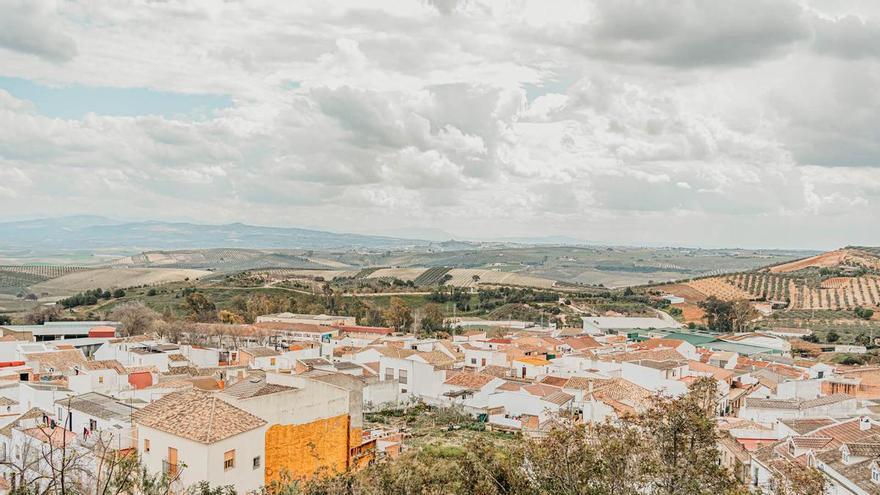 El pueblo a 30 minutos de Córdoba que es el Mirador de la Campiña (y esconde dos castillos con historia)