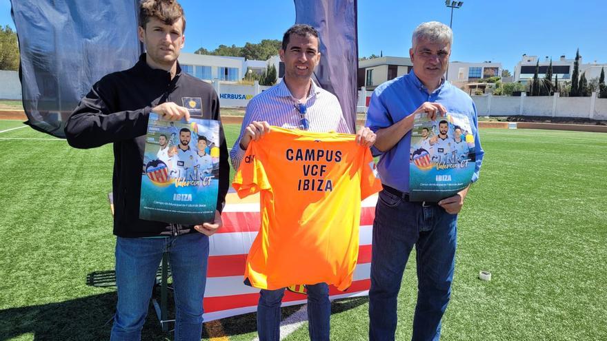 El campo municipal de Jesús acogerá a finales de julio el campus Valencia CF Clínic Ibiza