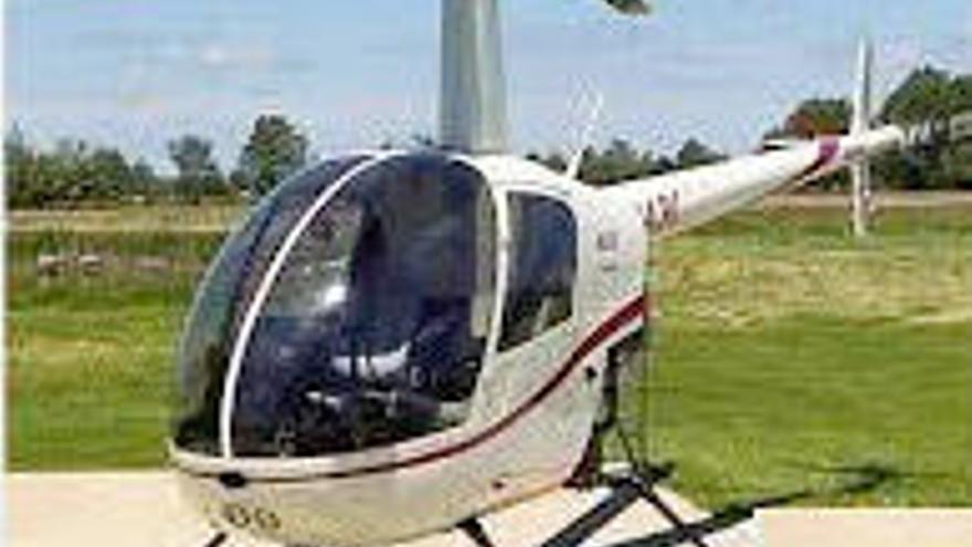 Una imagen de un helicóptero similar al siniestrado