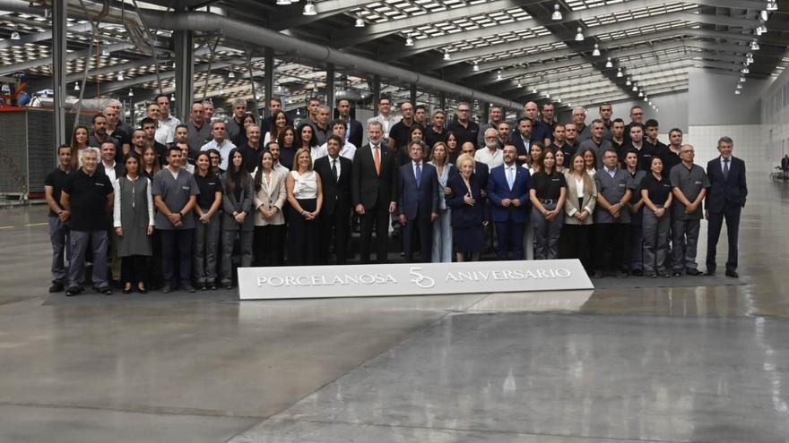 El rey Felipe VI visita Porcelanosa para conmemorar su 50 aniversario