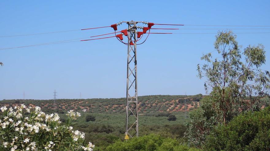 Un apoyo de un tendido eléctrico.