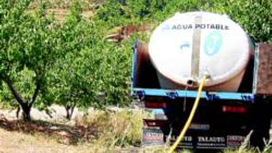 La entidad local menor de Azabal sufre cortes de agua de quince horas