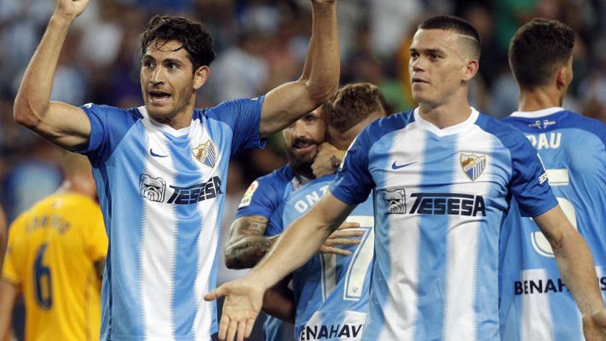 La dirección deportiva del Málaga CF busca efectivos para su delantera tras la venta de Harper y la marcha de Koné y Blanco Leschuk, con opciones de volver.