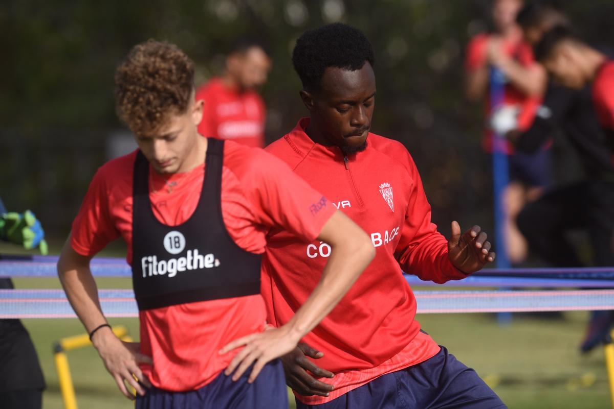 Diarra y Simo, jugadores del Córdoba CF, en la Ciudad Deportiva.