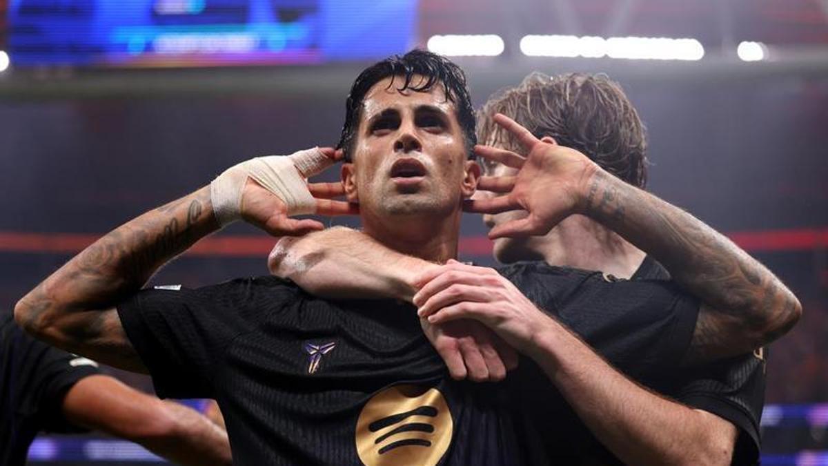 João Cancelo reshapes Barcelona rotation after Istanbul victory