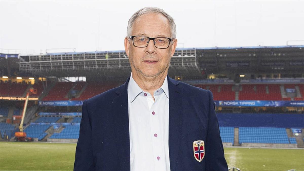 Lars Lagerbäck criticó con dureza el penalti sobre Suárez