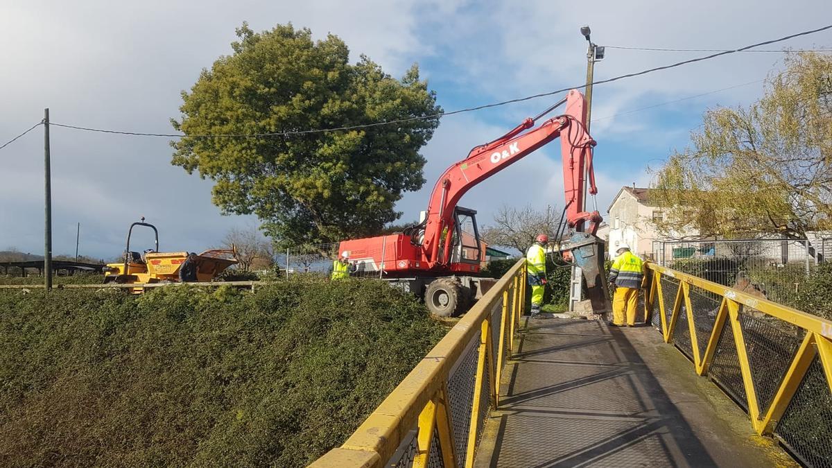 Obras en la pasarela El Carbayu