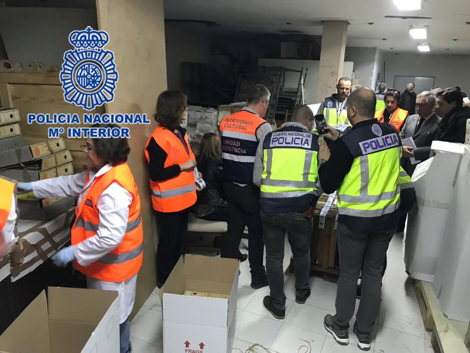 La Policía Nacional recupera cientos de documentos