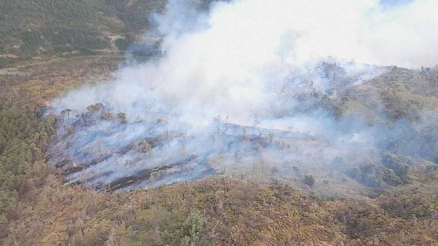 Un incendio activo en Isábena ya ha quemado 15 hectáreas en la comarca de La Ribagorza