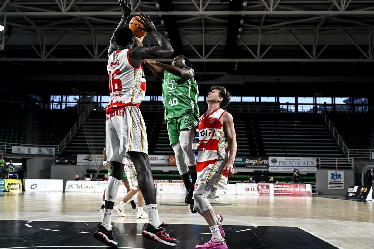 Fotogalería | Las imágenes del Cáceres Patrimonio - Logrobasket