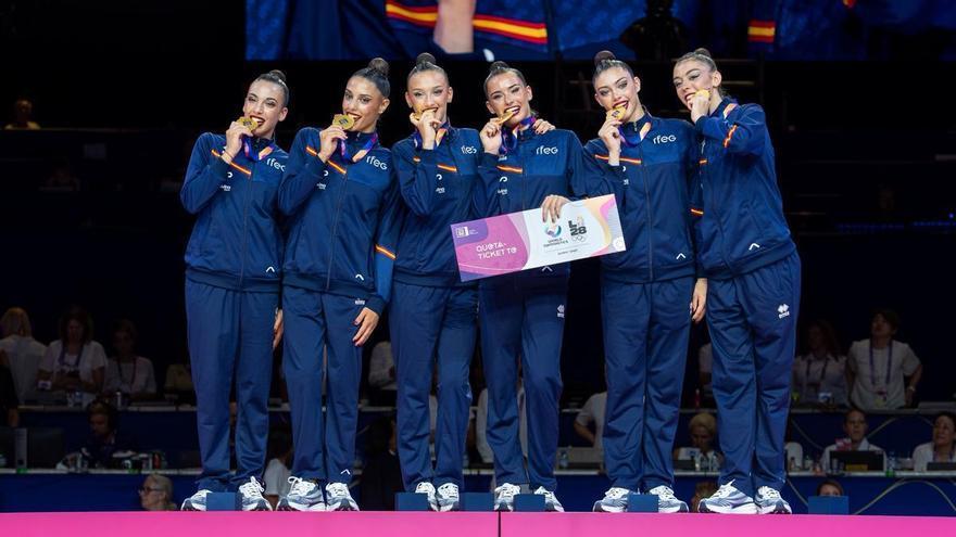 El equipo español de rítmica, con dos valencianas, conquista el Mundial y se clasifica para Los Ángeles