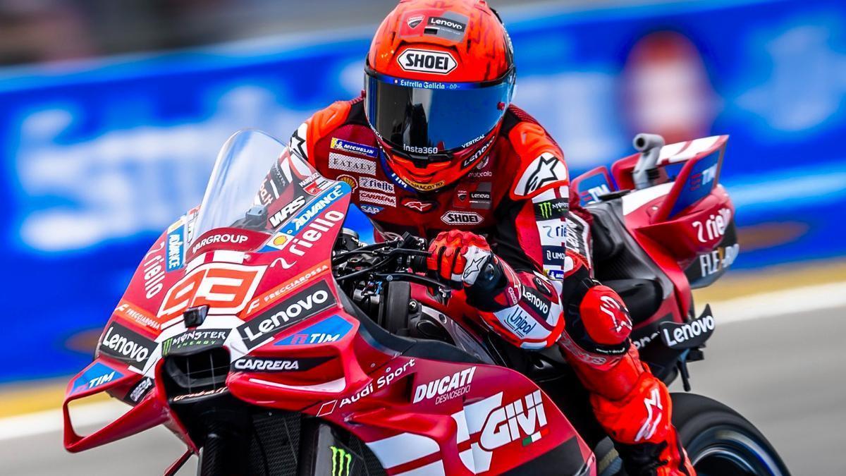 Marc Márquez progresa en la clasificación tras ganar la sprint de Jerez
