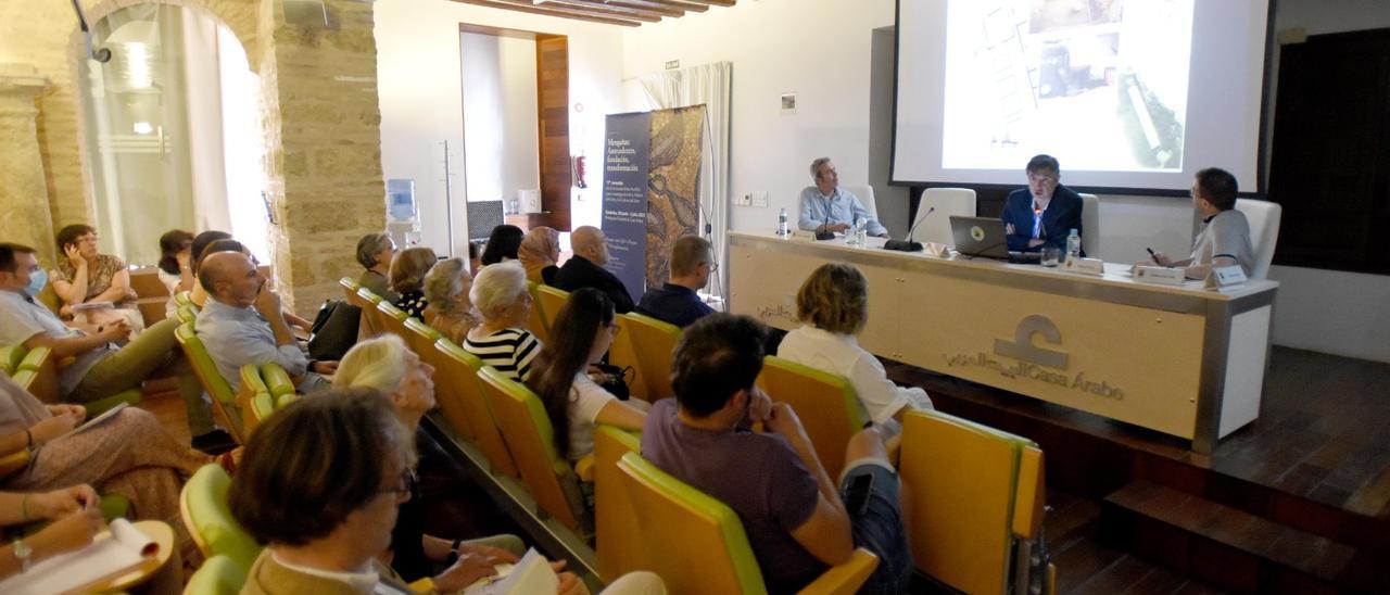 Ponentes y asistentes, durante las jornadas.