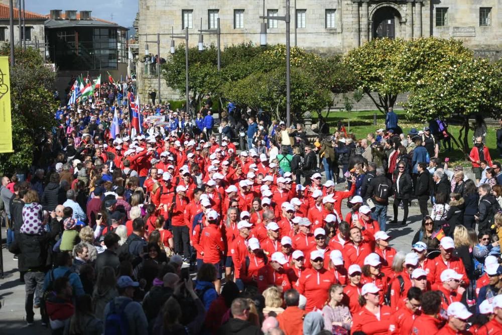 Una gran fiesta multicolor para inaugurar el Mundial de Triatlón