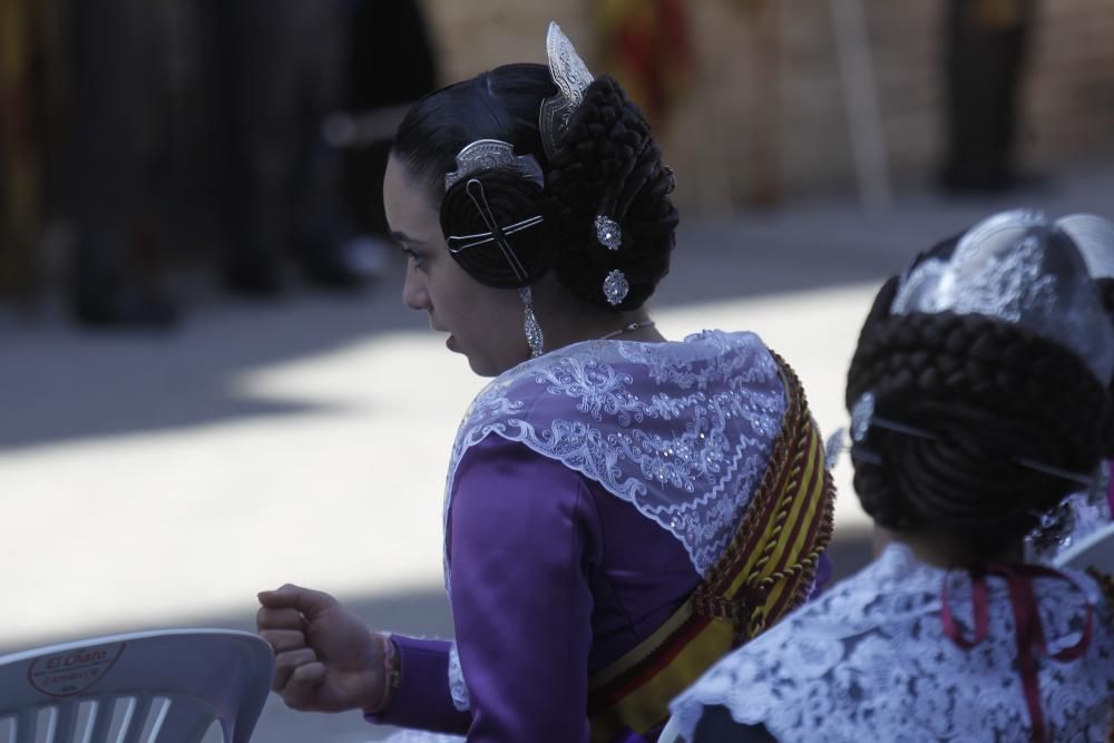 Homenaje de las fallas del Marítimo a la Senyera