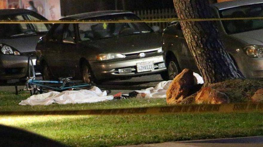 Al menos siete muertos en un tiroteo en una zona universitaria de California