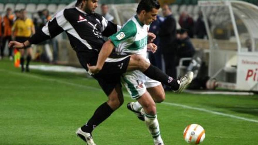 Imagen de un Elche-Albacete en el Martínez Valero.