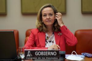 La vicepresidenta segunda y ministra de Asuntos Económicos y Transformación Digital,  Nadia Calviño, en la Comisión de Economía del Congreso.