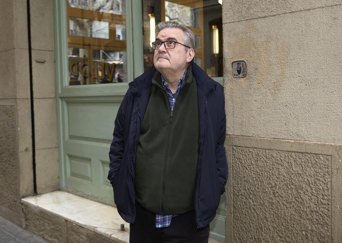 Sergi Pàmies, escritor y autor de 'Confesiones de un culer defectuoso', atendió a SPORT para hablar del Barça