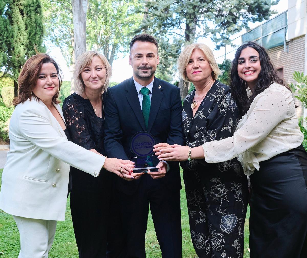 El concejal de Igualdad, Miguel Ángel Peña, y su equipo.