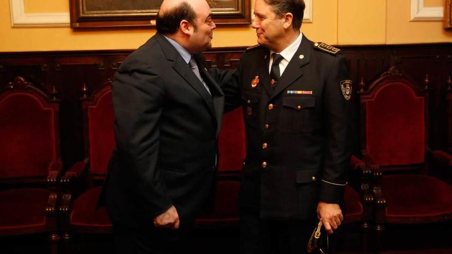 Por la izquierda, Agustín Iglesias Caunedo y José Manuel López.