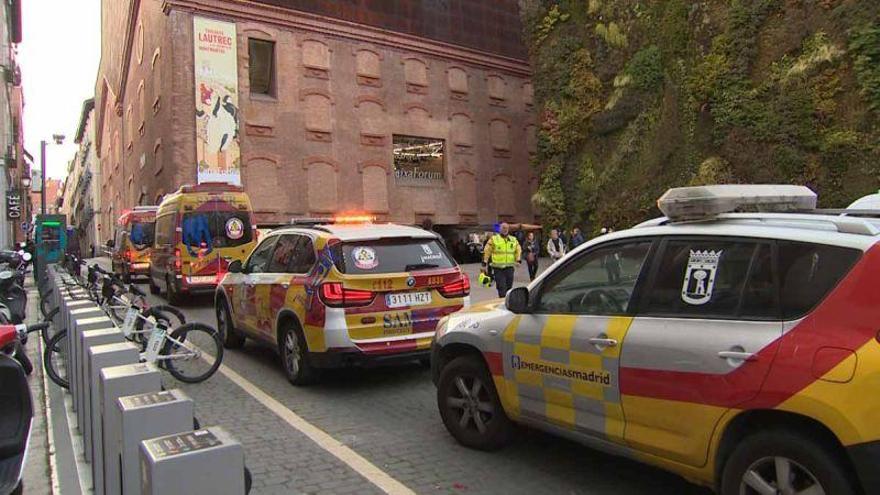 Una mujer fallece tras precipitarse por el hueco de las escaleras del CaixaForum de Madrid