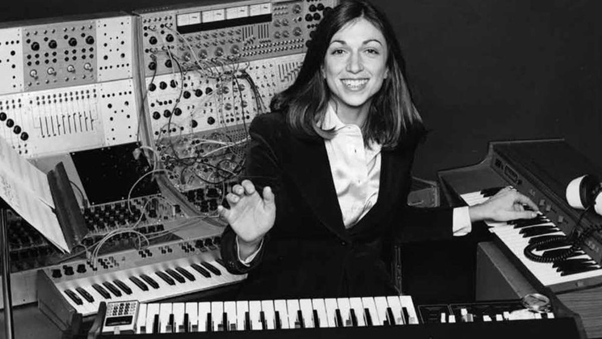 La compositora de música electrónica Suzanne Ciani.