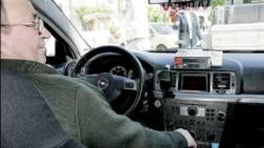 Los taxistas proponen subir las tarifas entre un 2,7 y un 4%