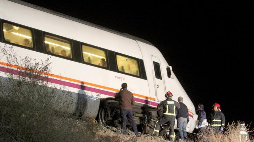 Muere una joven arrollada por el tren en Cartagena