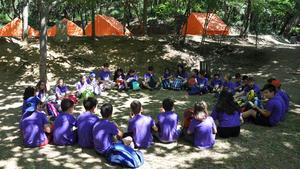 Un grupo de niños, durante una actividad de Fundesplai.