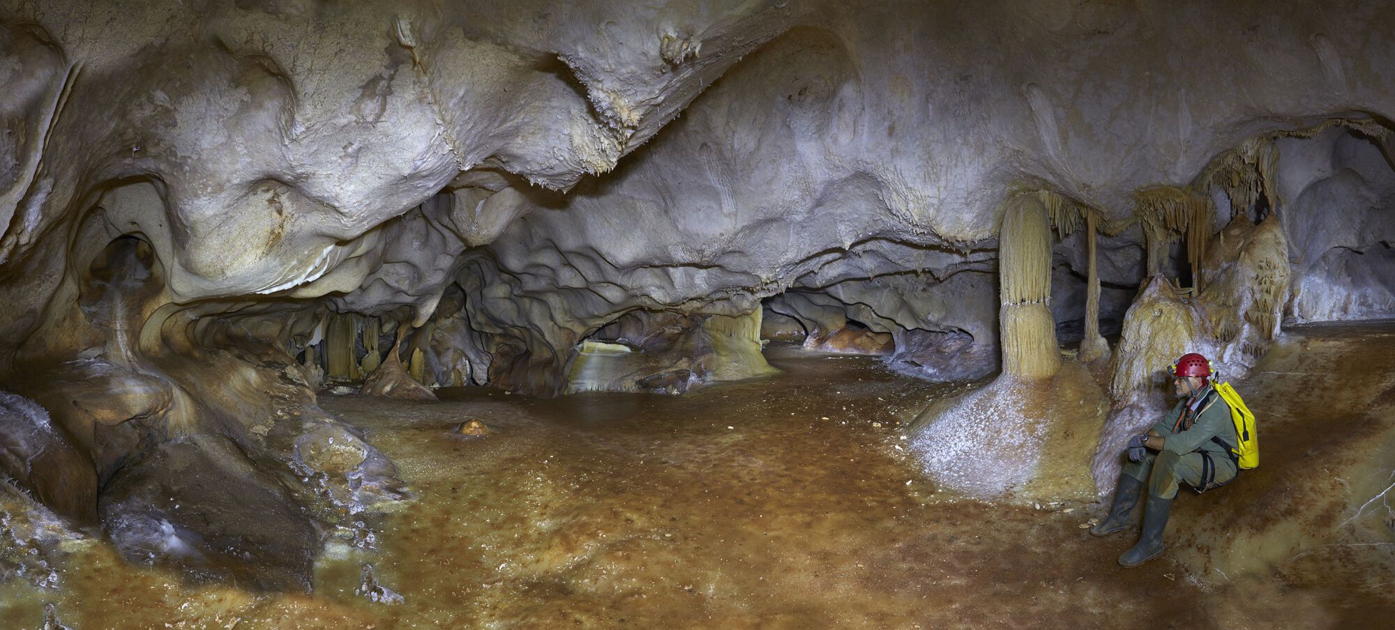 Cueva de las Estegamitas, en Málaga capital, única en el mundo por su configuración y declarada Monumento Natural