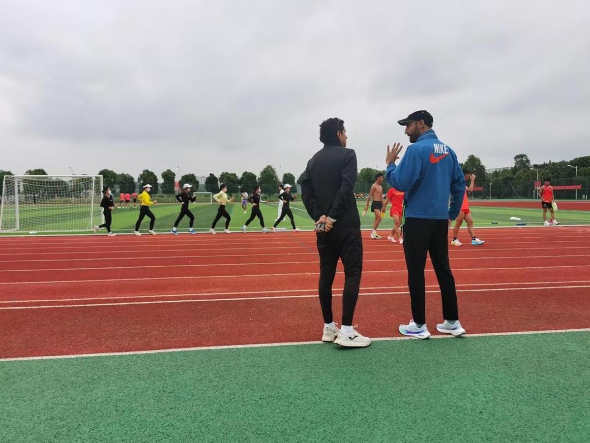 Johny Ouriagly. En un entrenamiento, junto a Francisco Valent
