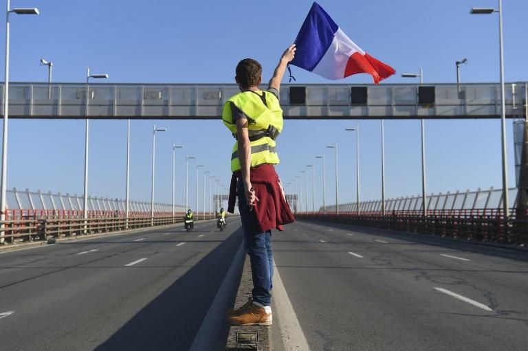 Los ''chalecos amarillos'' protestan en Francia