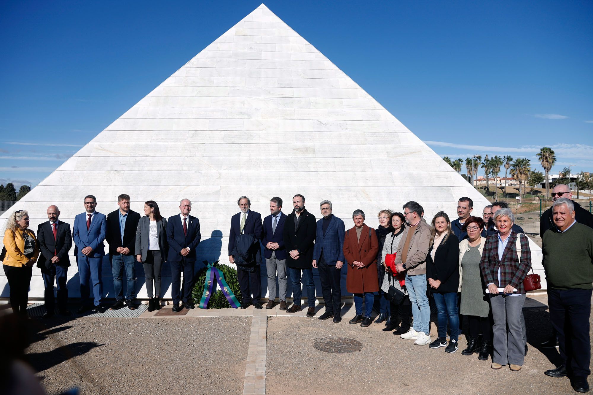 Acto en homenaje a los represaliados durante la Guerra Civil y la dictadura franquista, en el parque de San Rafael.