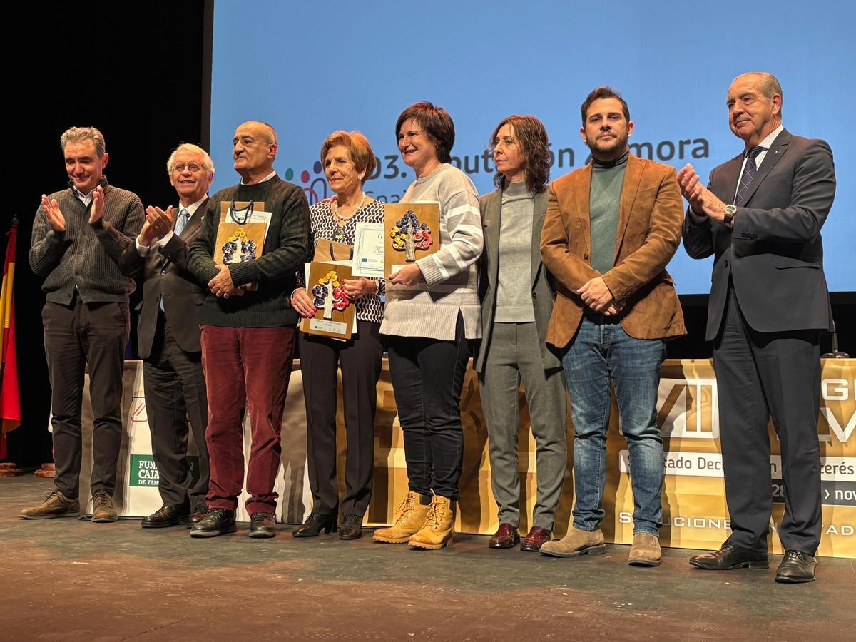 Ganadores de los premios "Para que no se olvide mi pueblo" del VII Congreso Internacional Silver Economy de Zamora.