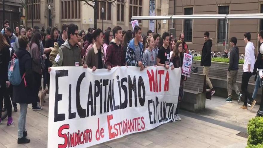 Protestas de estudiantes en Gijón contra el cambio climático