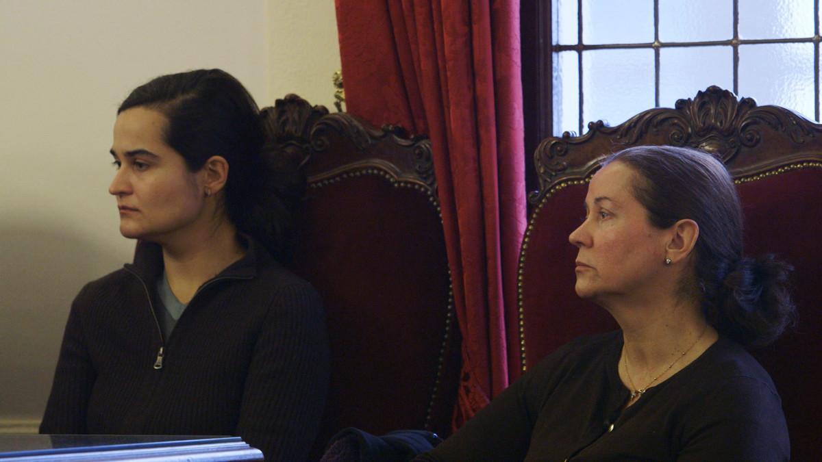 Triana Martínez y Montserrat González, en 'Muerte en León'