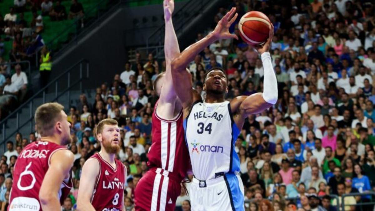 Antetokounmpo demostró en su primera aparición lo que puede hacer con Grecia