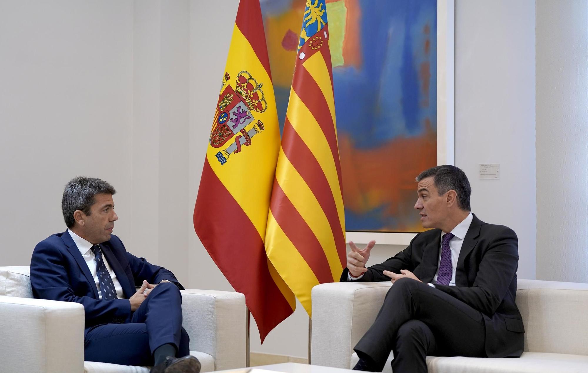Pedro Sánchez, presidente del Gobierno y Carlos Mazón, presidente de la Comunitat Valenciana