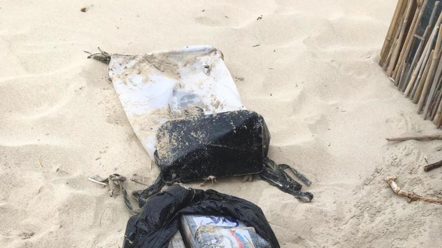 Fardos encontrados hoy en la playa