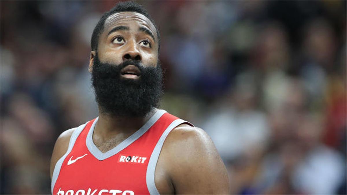 Los piques de Harden en un partido para olvidar