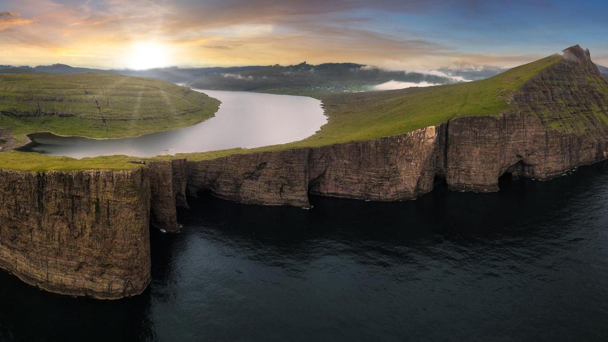 El secreto de las Islas Feroe: un lago encima del mar