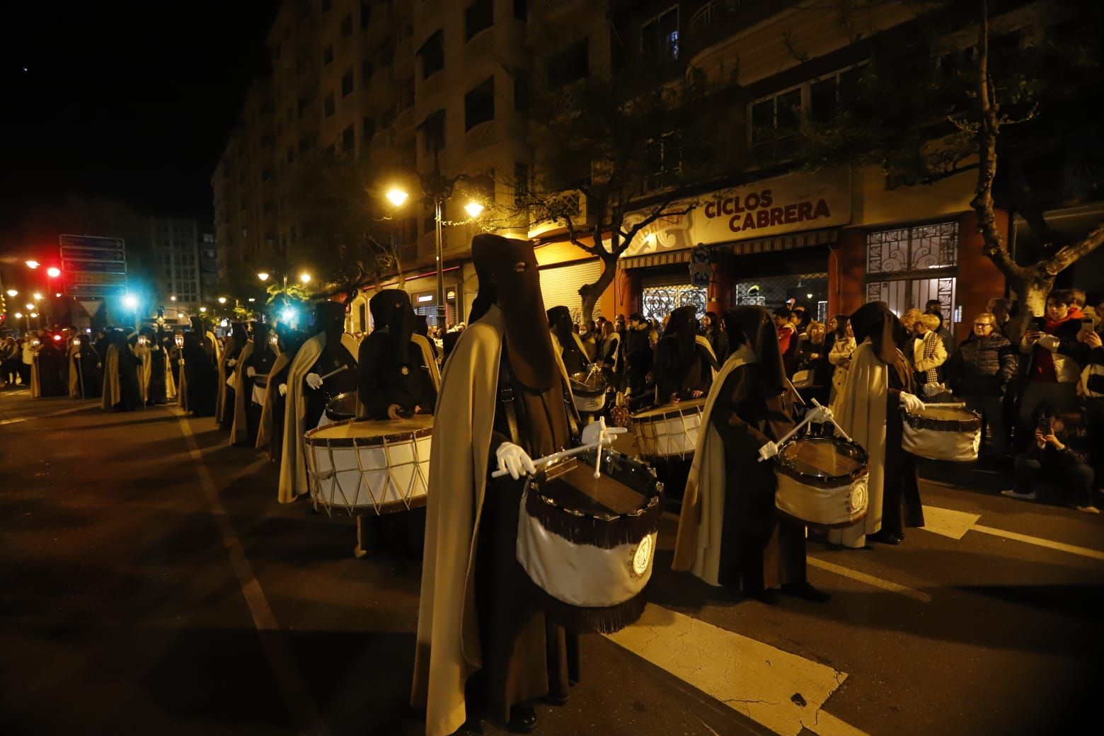 En imágenes | Procesiones del Martes Santo en Zaragoza