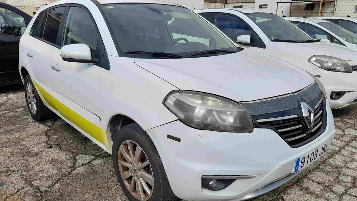 Algunos de los coches que van a ser subastados a partir del 27 de marzo.
