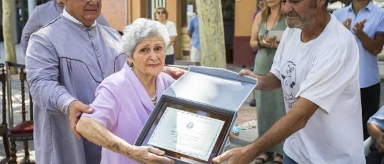 El Comuner homenajea  a las mujeres del campo