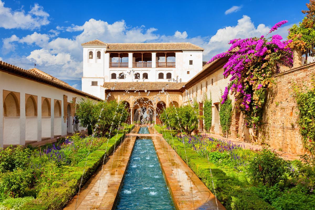 El patio de la Acequia en el Generalife
