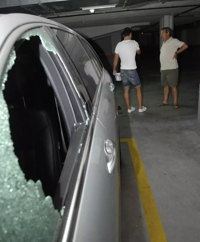 Un hombre podría ir dos años a la cárcel por robar comida y juguetes de vehículos en Benavente