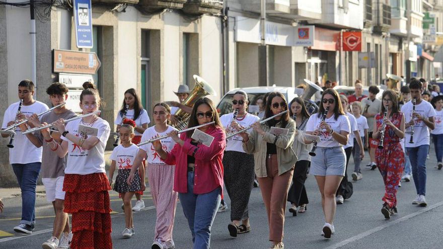 Agolada volverá a estar de fiestas el sábado. | Bernabé/Javier Lalín